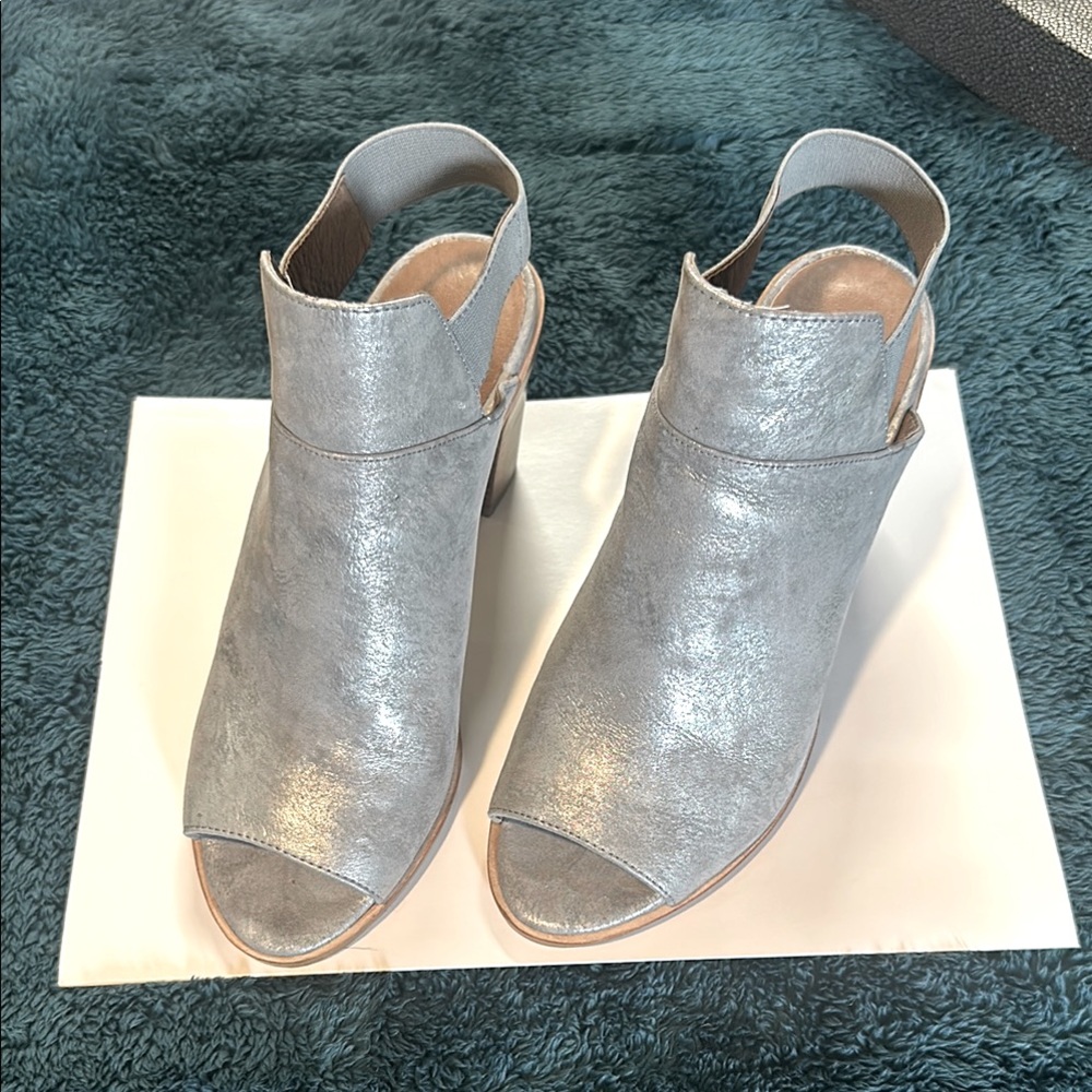 Donald Pliner Silver metallic Women's Peep-Toe Heels